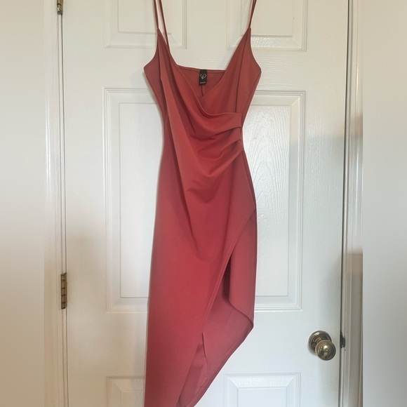 Asymmetrical Summer Dress - Picture 3 of 4
